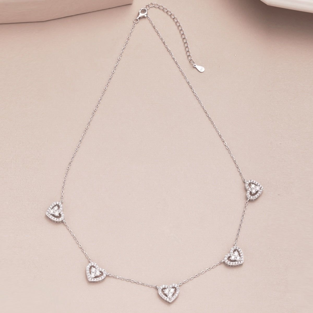 [XXX]Sparkling Five Heart Necklace