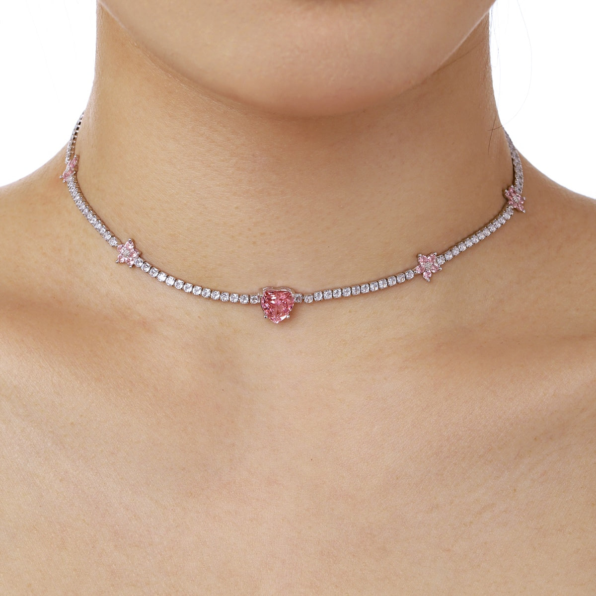 [XXX]Collar de flores con forma de corazón de color rosa deslumbrante