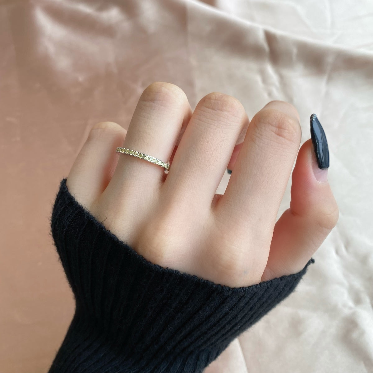 [XXX]Delicate Sparkling Round Cut Daily Ring