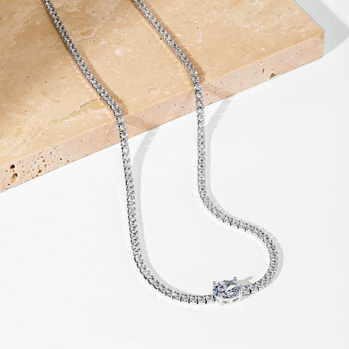 [XXX]Collier taille ovale brillant de 1,0 carat