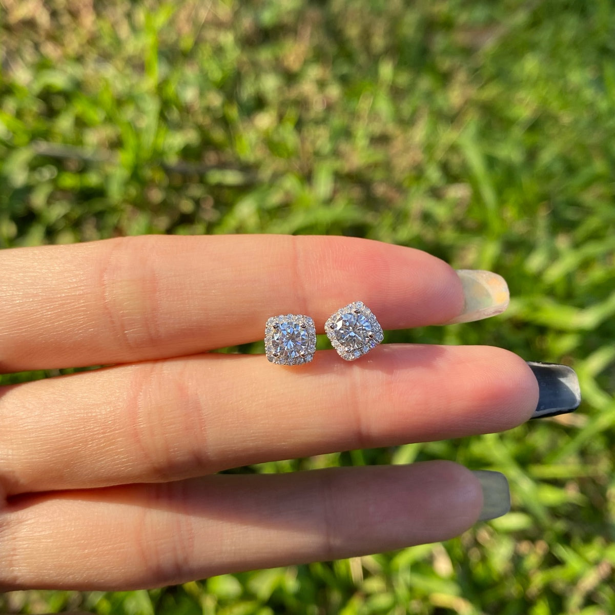 [XXX]Boucles d'oreilles à tige classiques avec pierre centrale ronde