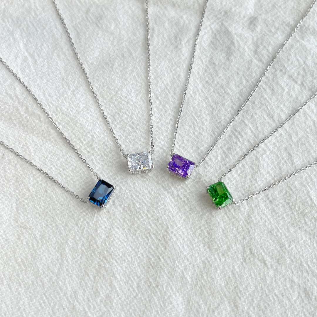 [XXX]Luxurious Square Shape Colorful Necalack