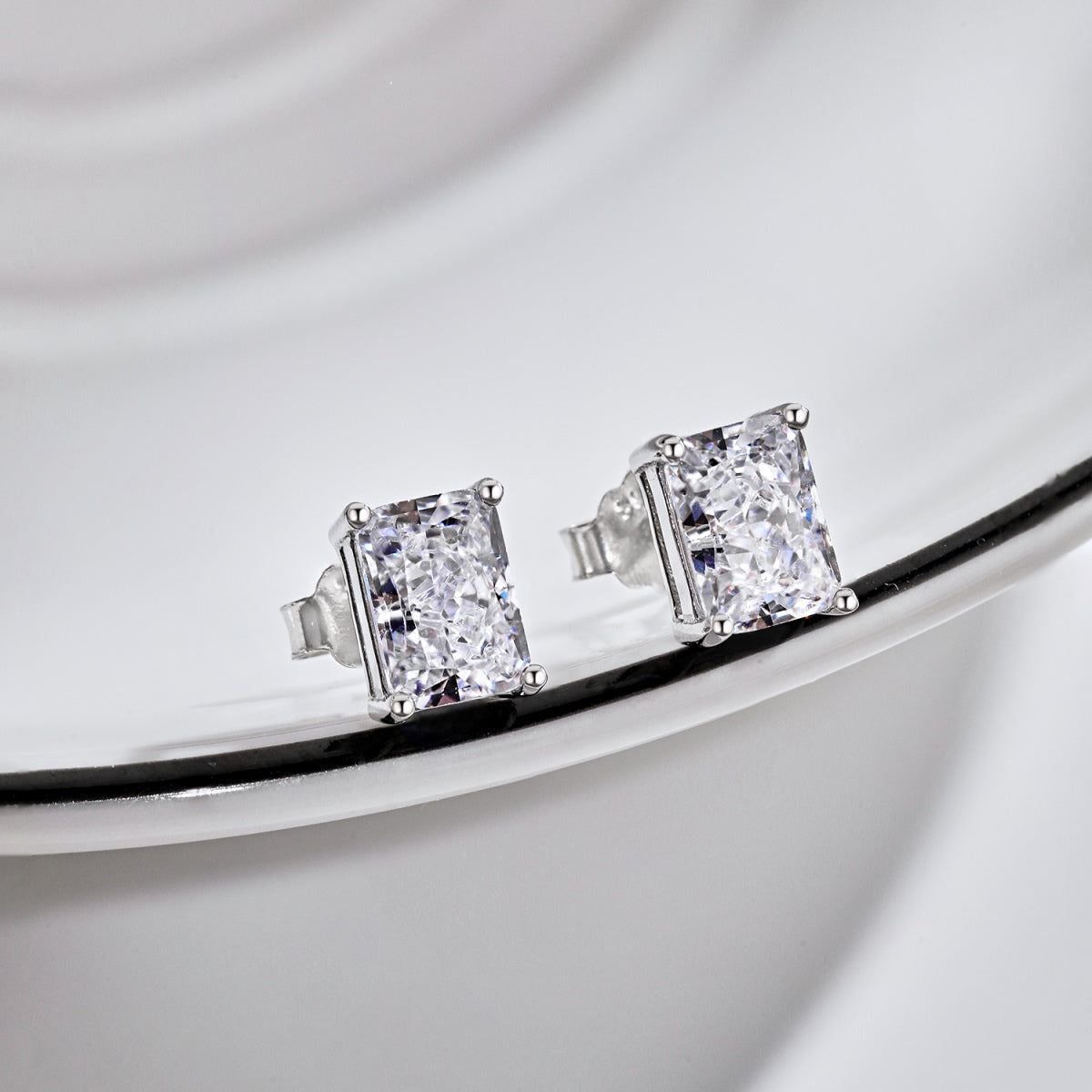 [XXX]Radiant Luxurious Princess Cut Daily Earrings