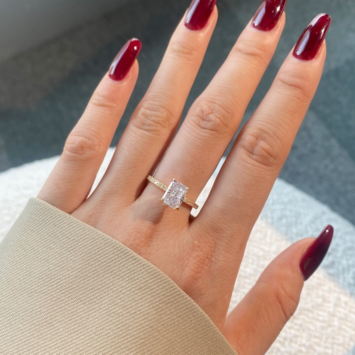 [XXX]2.0 Carat Dazzling Sparkling Radiant Cut Party Ring