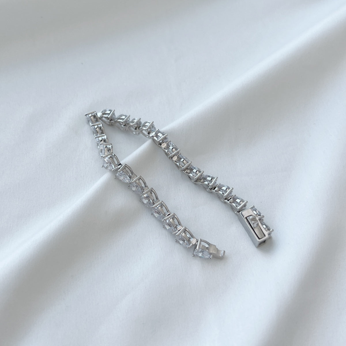 [XXX]Bracelet d'amoureux élégant et romantique en forme de cœur de 0,75 carat