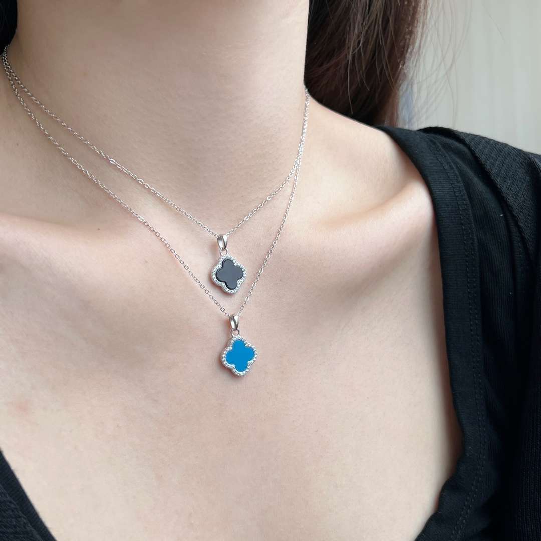 [XXX]Dainty Flower Shape Necklace