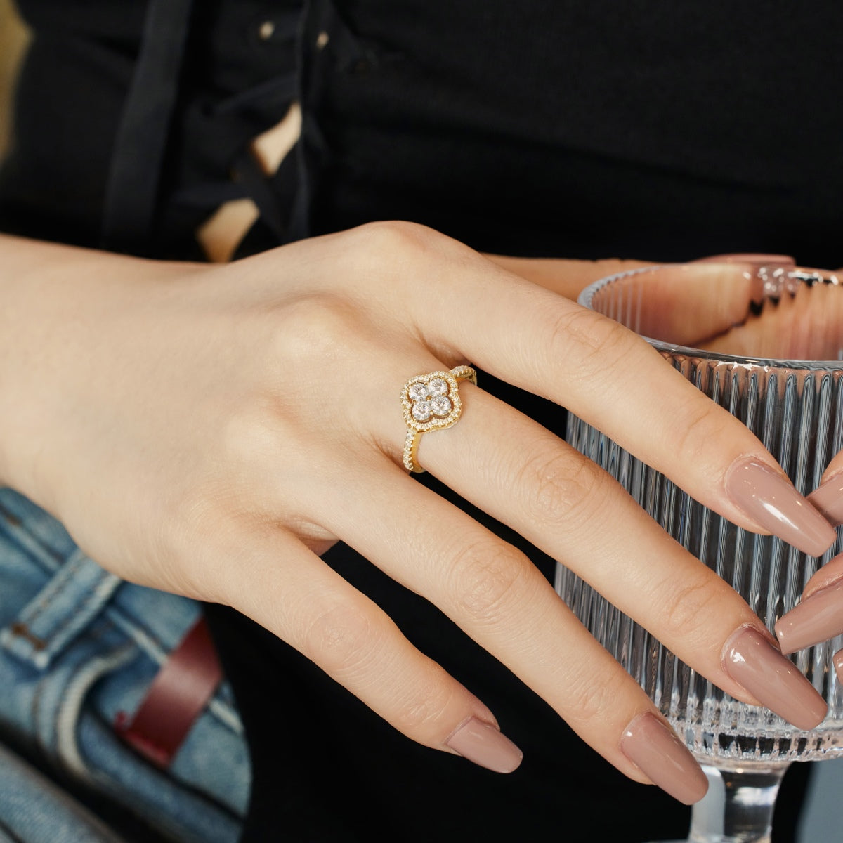 [XXX]Anillo con diseño de flor de trébol de cuatro hojas