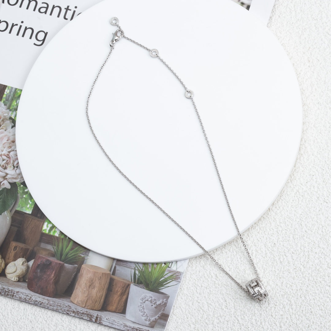 [TENDANCES] COLLIER PARENTESI ARGENT DIAMANT