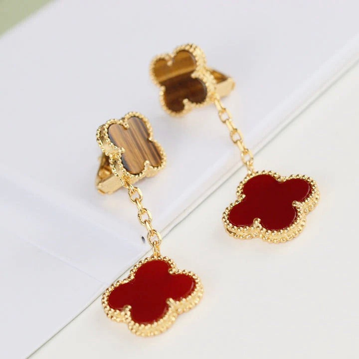 [TRENDS]CLOVER  2 MOTIF  TIGER EYE CARNELIAN EARRINGS