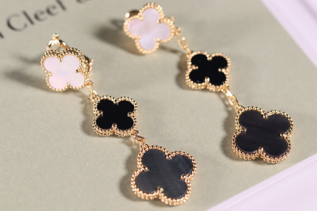 [TRENDS]CLOVER EARRINGS GOLD ONYX MOP 3 MOTIF