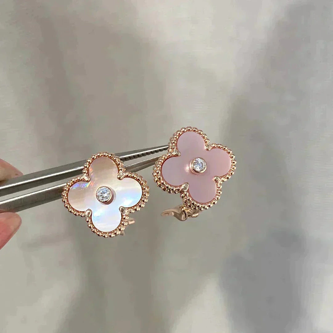 [TRENDS]CLOVER MEDIUM 1 MOTIFS  PINK MOP DIAMOND EARRINGS