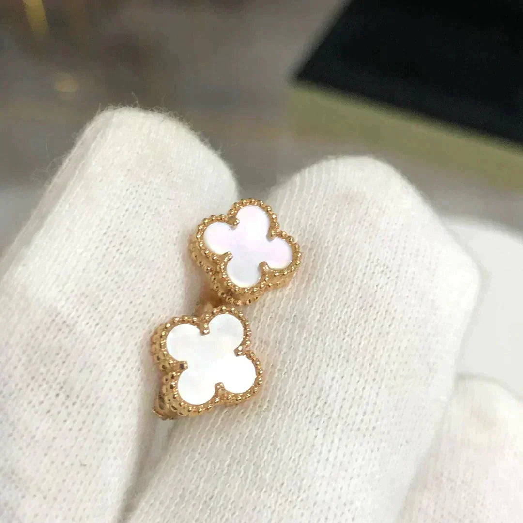 [TRENDS]CLOVER MINI 9.5MM WHITE MOP EARRINGS