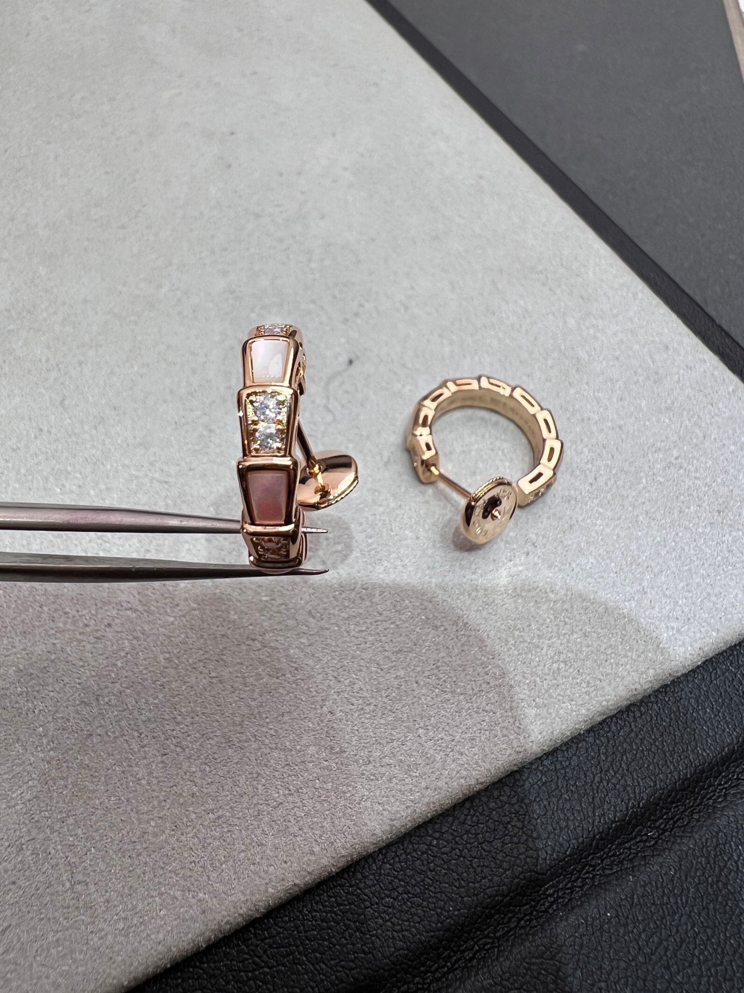 [TENDENCIAS]PENDIENTES SERPENTI MOP ORO ROSA