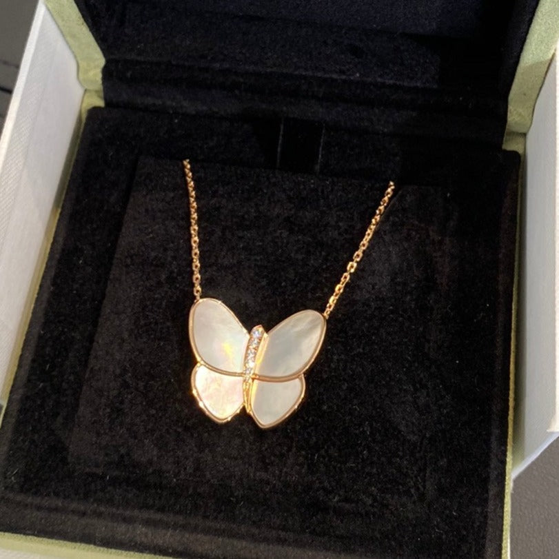 [TENDANCES] COLLIER PAPILLON OR ET DIAMANTS