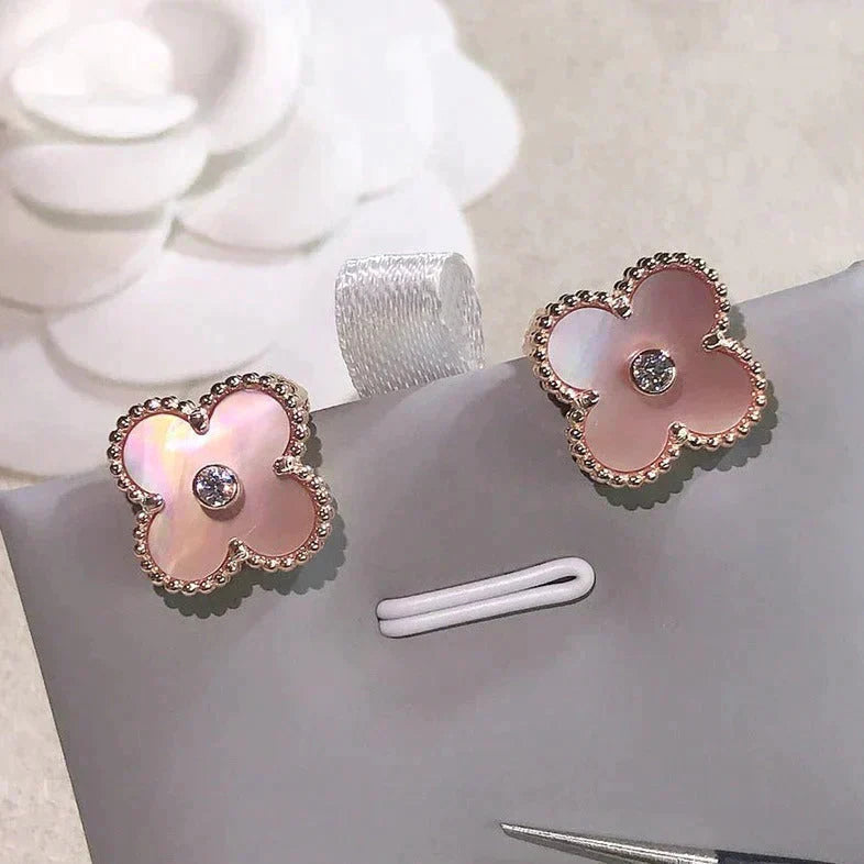 [TENDENCIAS] PENDIENTES DE DIAMANTES ROSA CON MOTIVOS DE TRÉBOL MEDIANO 1