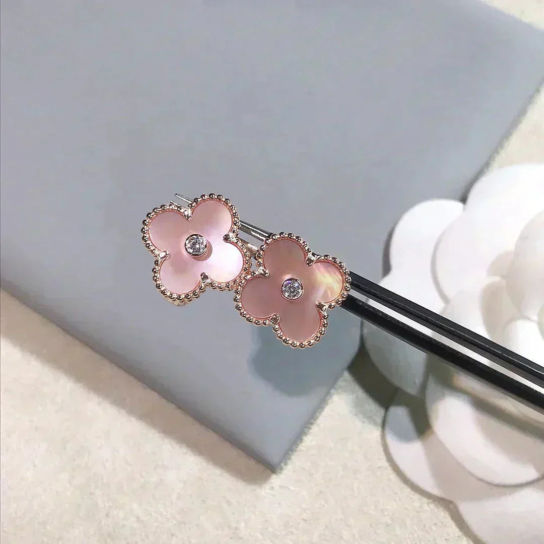 [TRENDS]CLOVER MEDIUM 1 MOTIFS  PINK MOP DIAMOND EARRINGS