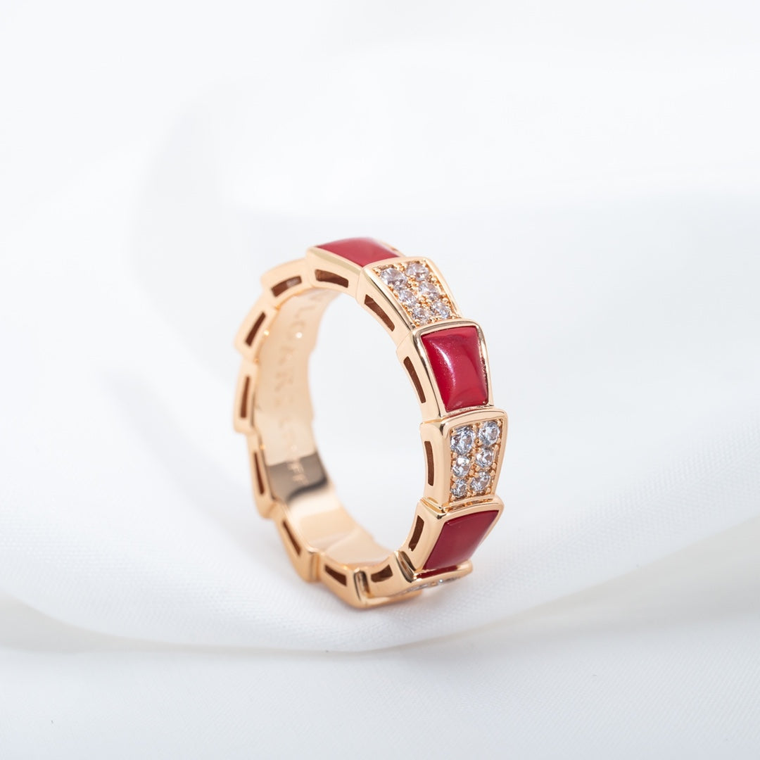 [TENDANCES]BAGUE SERPENTI OR ROSE CORNALINE PAVÉE DIAMANTS 4MM