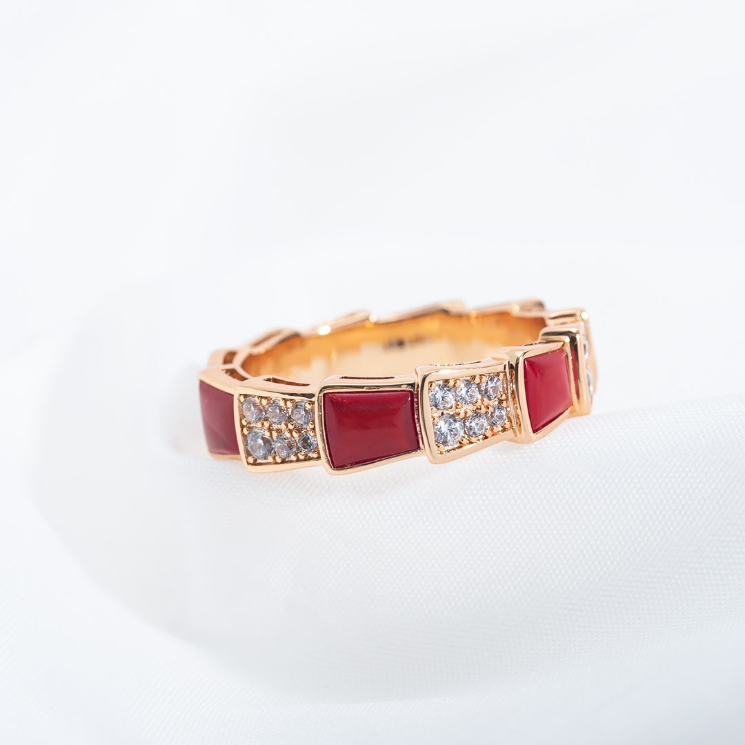 [TENDANCES]BAGUE SERPENTI OR ROSE CORNALINE PAVÉE DIAMANTS 4MM