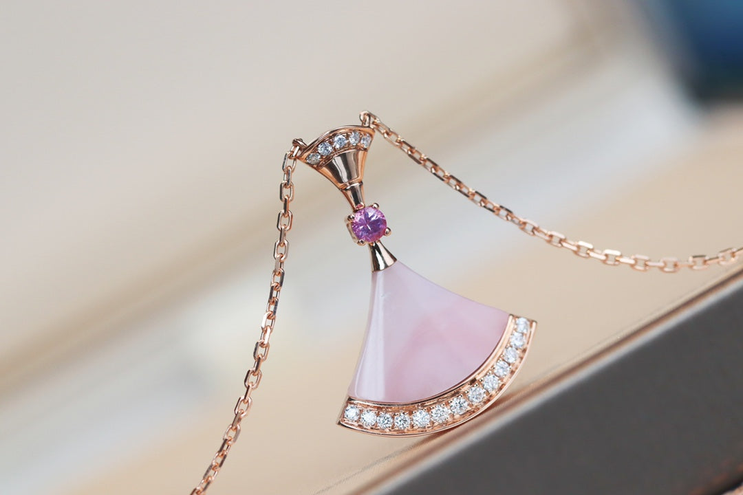 [TRENDS]DREAM NECKLACE PINK MOP DIAMOND