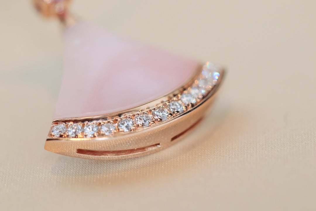 [TRENDS]DREAM NECKLACE PINK MOP DIAMOND