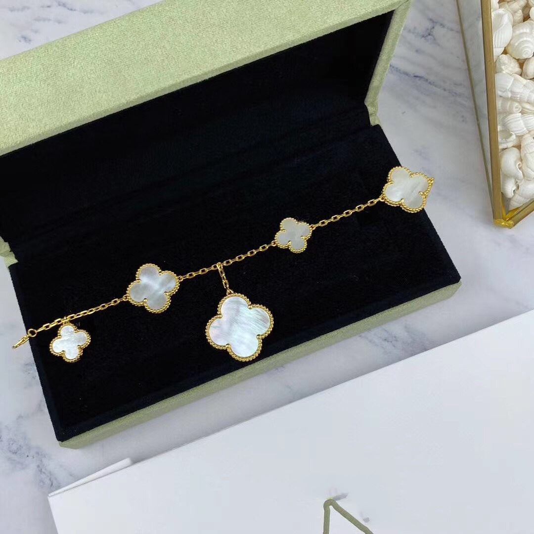 [TRENDS]MAGIC CLOVER MOP GOLD BRACELET 5 MOTIFS