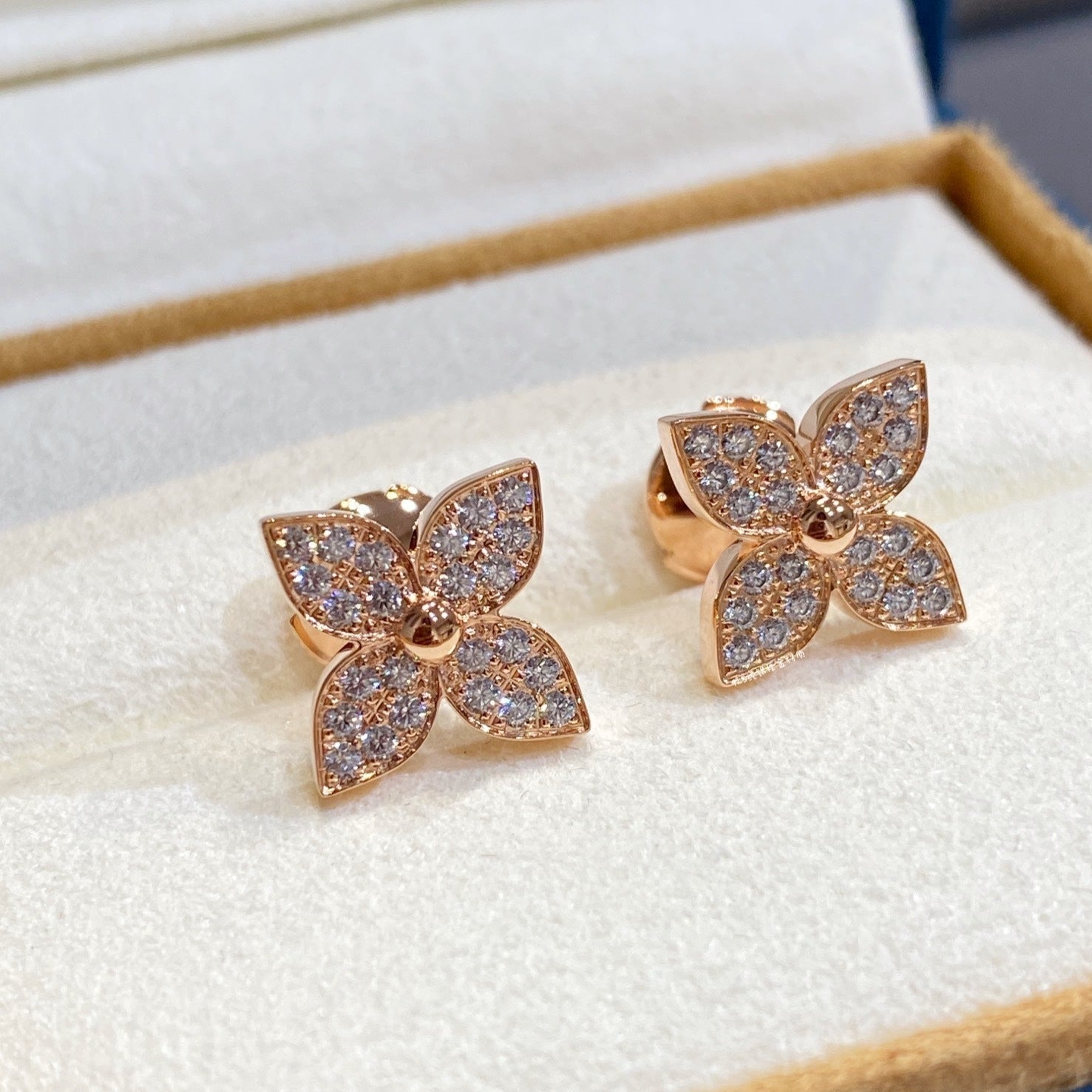 [TENDENCIAS]PENDIENTES DE DIAMANTES CON ESTRELLA