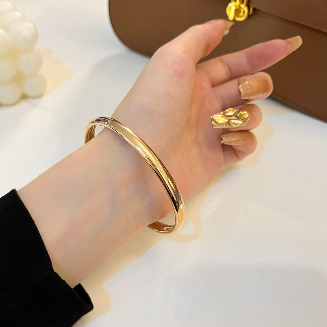 [TENDANCES]BRACELET OUVERT PANTHERE OR