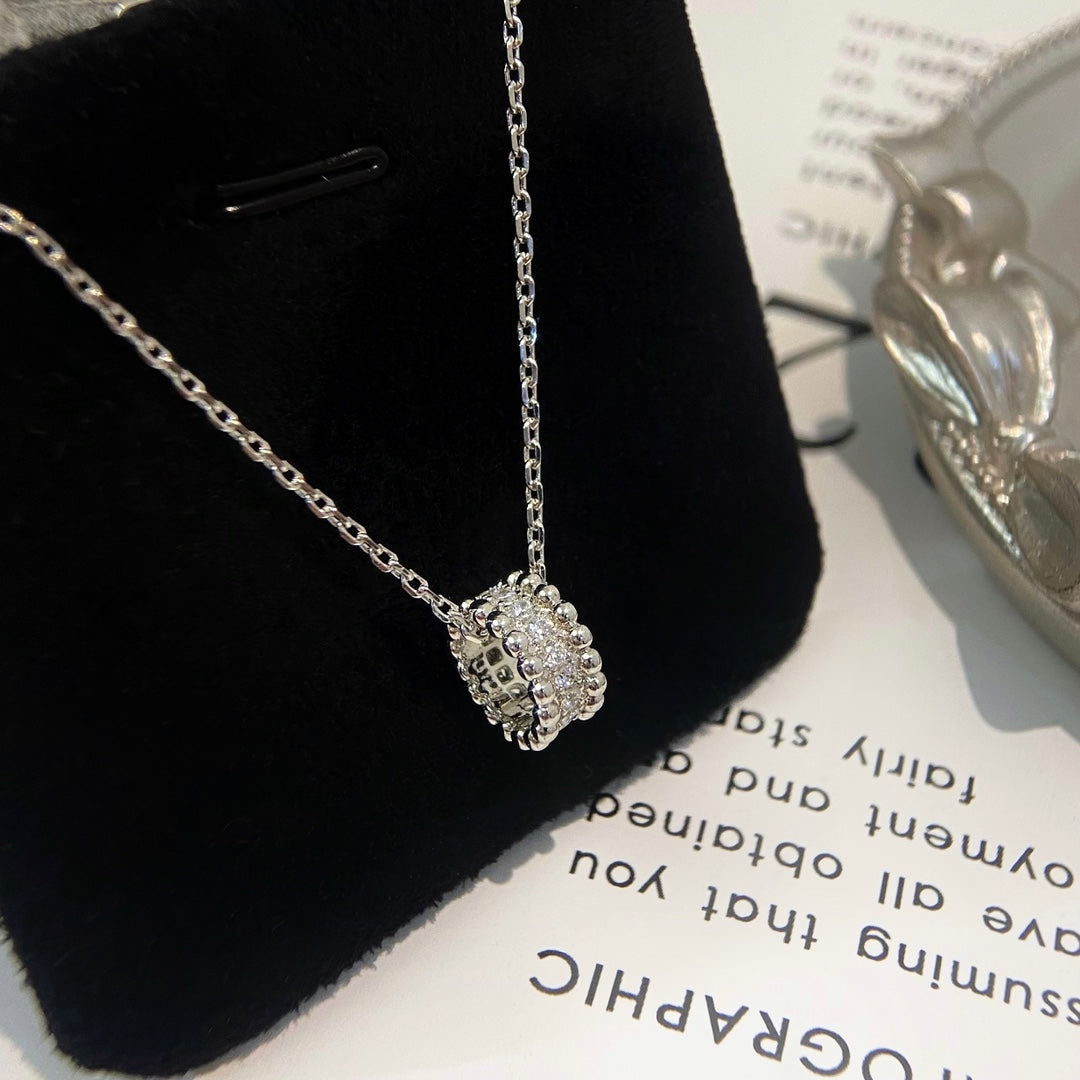 [TRENDS]PERLEE DIAMOND NECKLACE