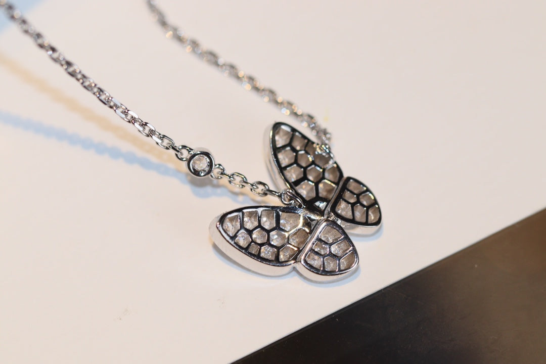 [TRENDS]BUTTERFLY DIAMOND NECKLACE