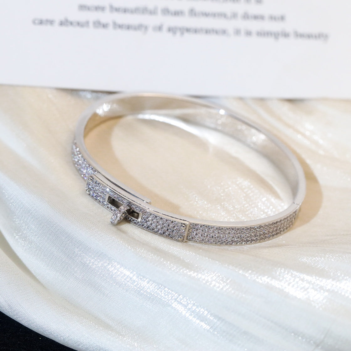 [TRENDS]KELLY BRACELET DIAMOND PAVED