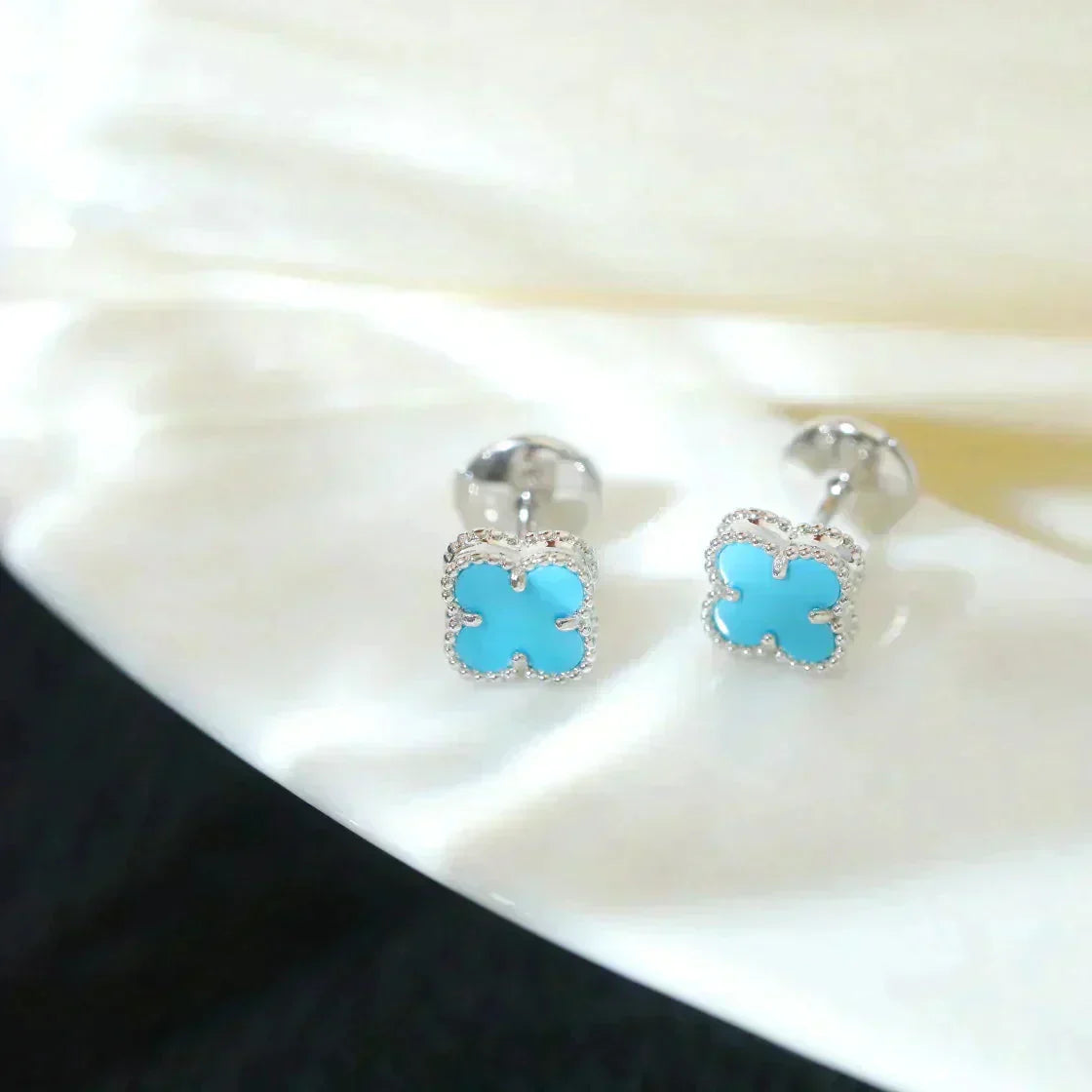 [TENDENCIAS] PENDIENTES MINI CLOVER DE ÓNIX DE 9,5 MM EN PLATA