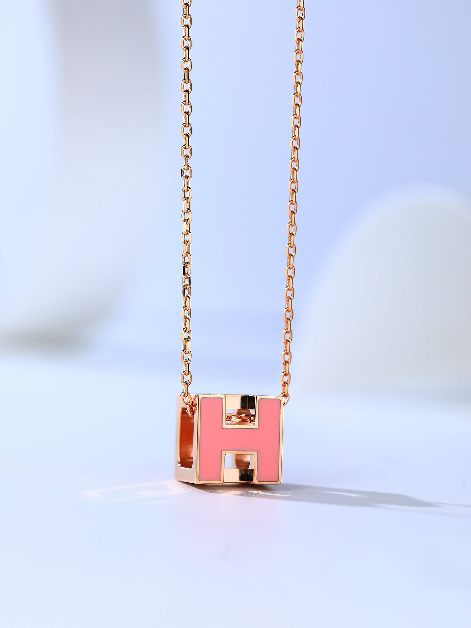 [TENDENCIAS] COLLAR H CAGE ORO ROSA