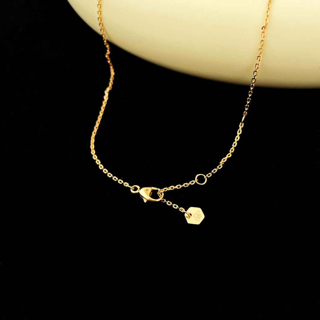 [TENDANCES] COLLIER MINI PENDENTIF ABEILLE EN DIAMANT