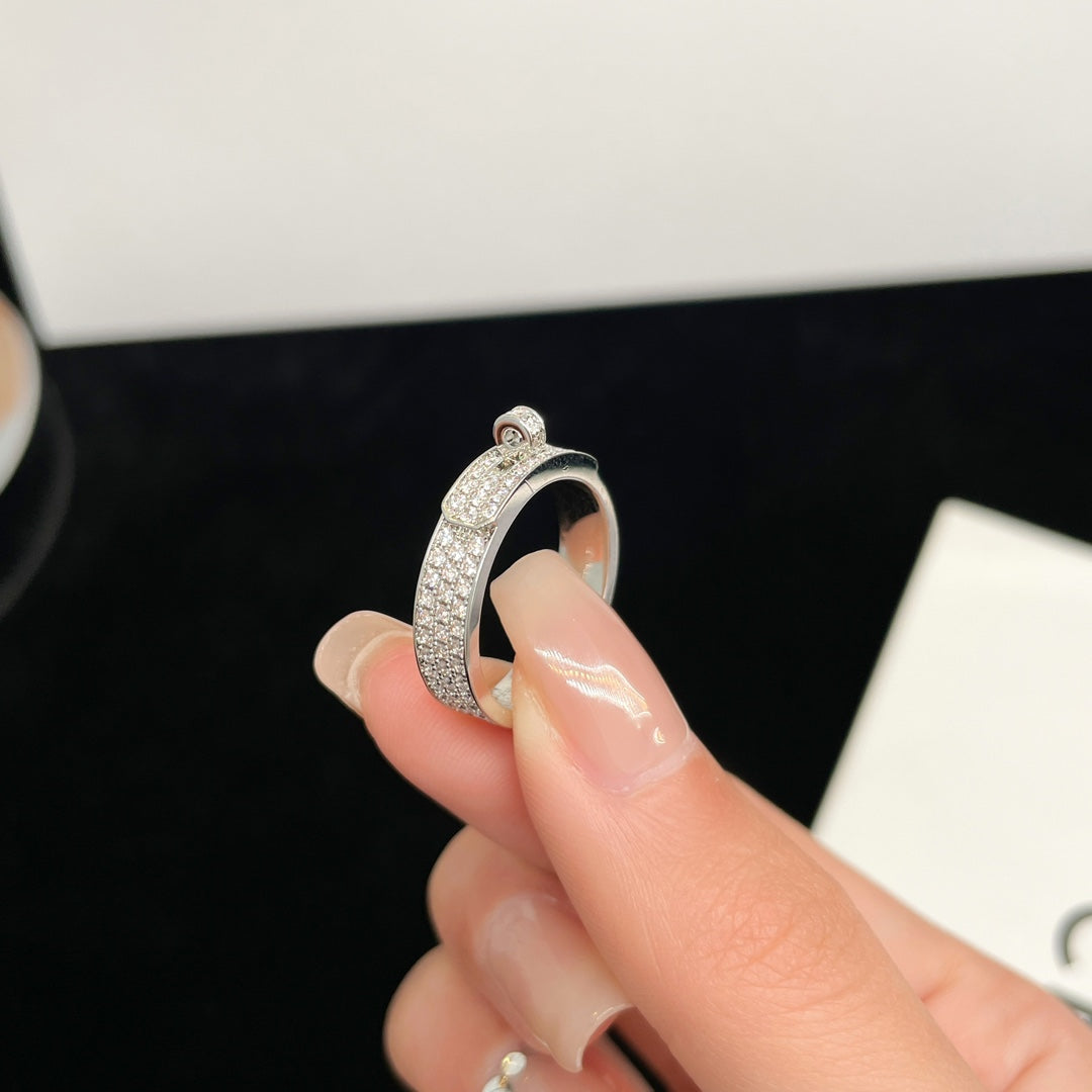 [TENDANCES]BAGUE KELLY ARGENT DIAMANT