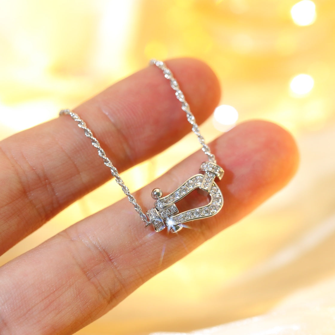 [TRENDS]FORCE 10 DIAMOND SILVER NECKLACE MINI MODEL