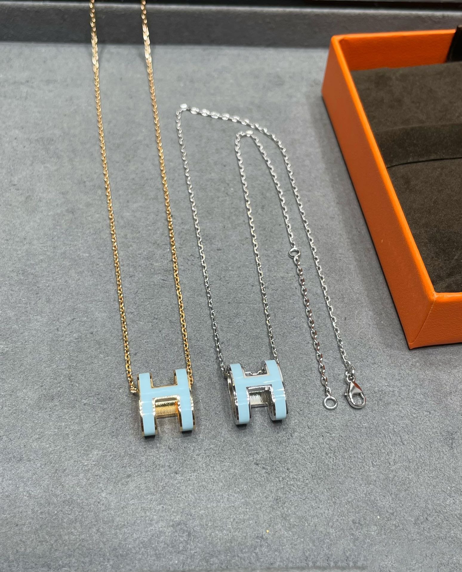 [TRENDS]POP H SKY BLUE NECKLACE