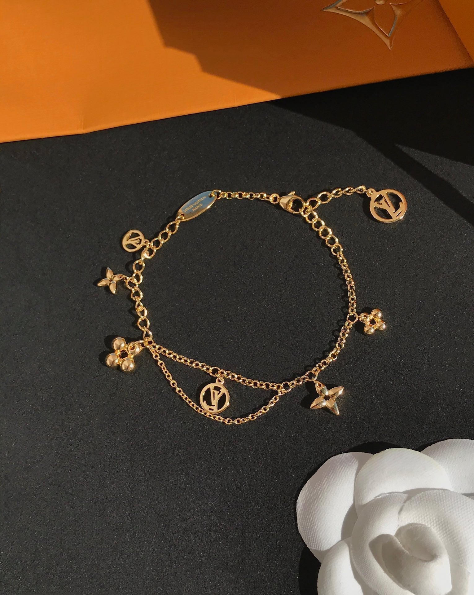 [TENDENCIAS] PULSERA DE MOP EN ORO ROSA FLORECIENTE