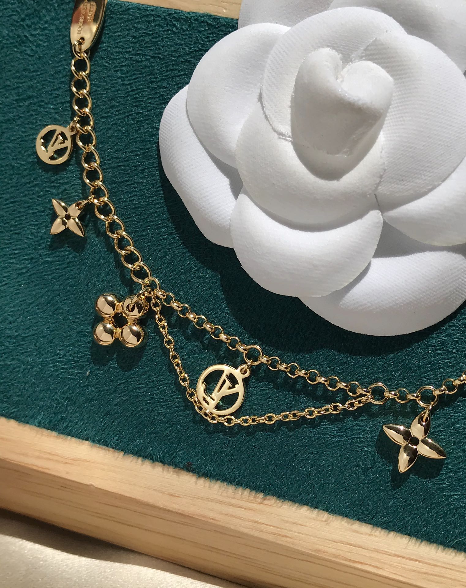 [TENDENCIAS] PULSERA DE MOP EN ORO ROSA FLORECIENTE