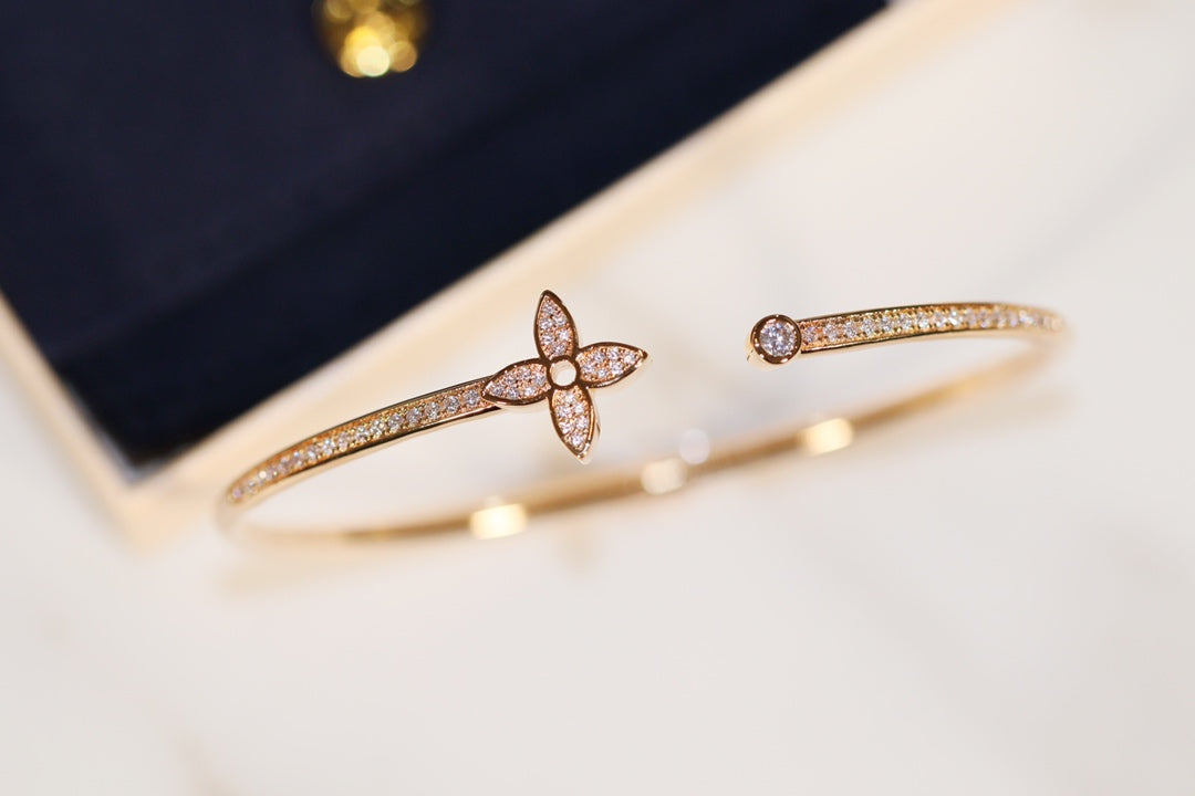 [TRENDS]IDYLLE GOLD OPEN BRACELET DIAMOND PAVED