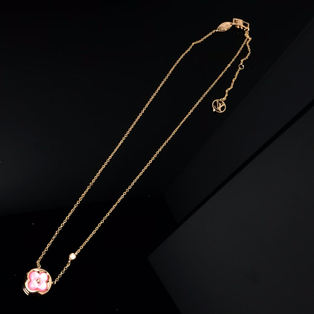 [TENDANCES] COLLIER COULEUR BLOSSOM ROSE MOP SOLEIL OR