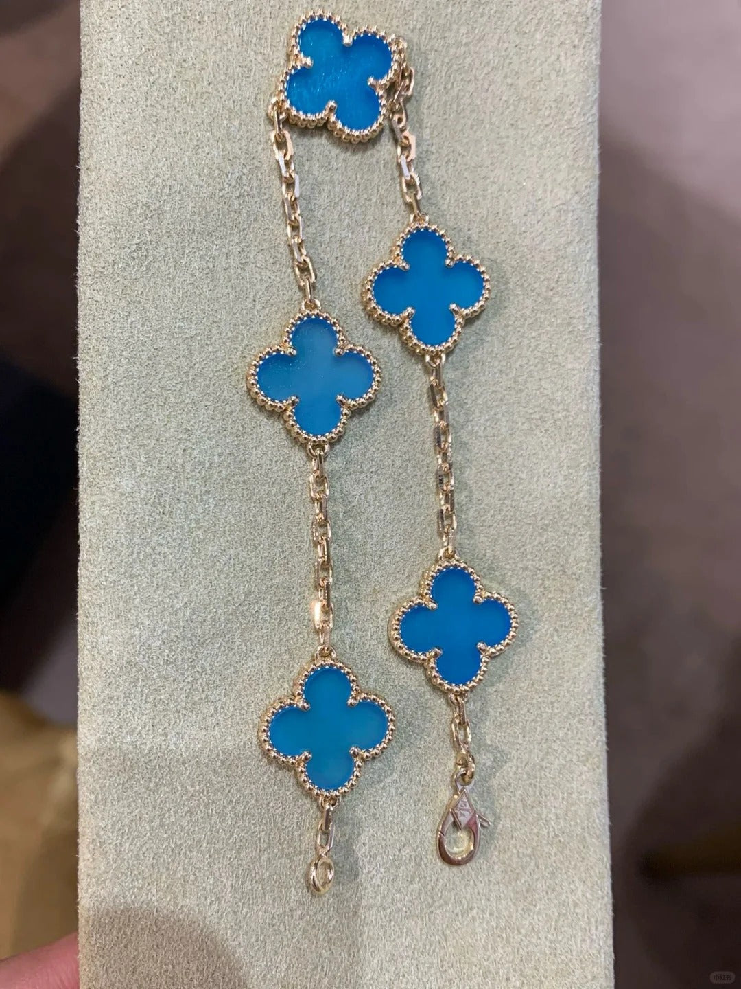 [RARE]CLOVER 5 MOTIFS LIGHT BLUE AGATE BRACELET