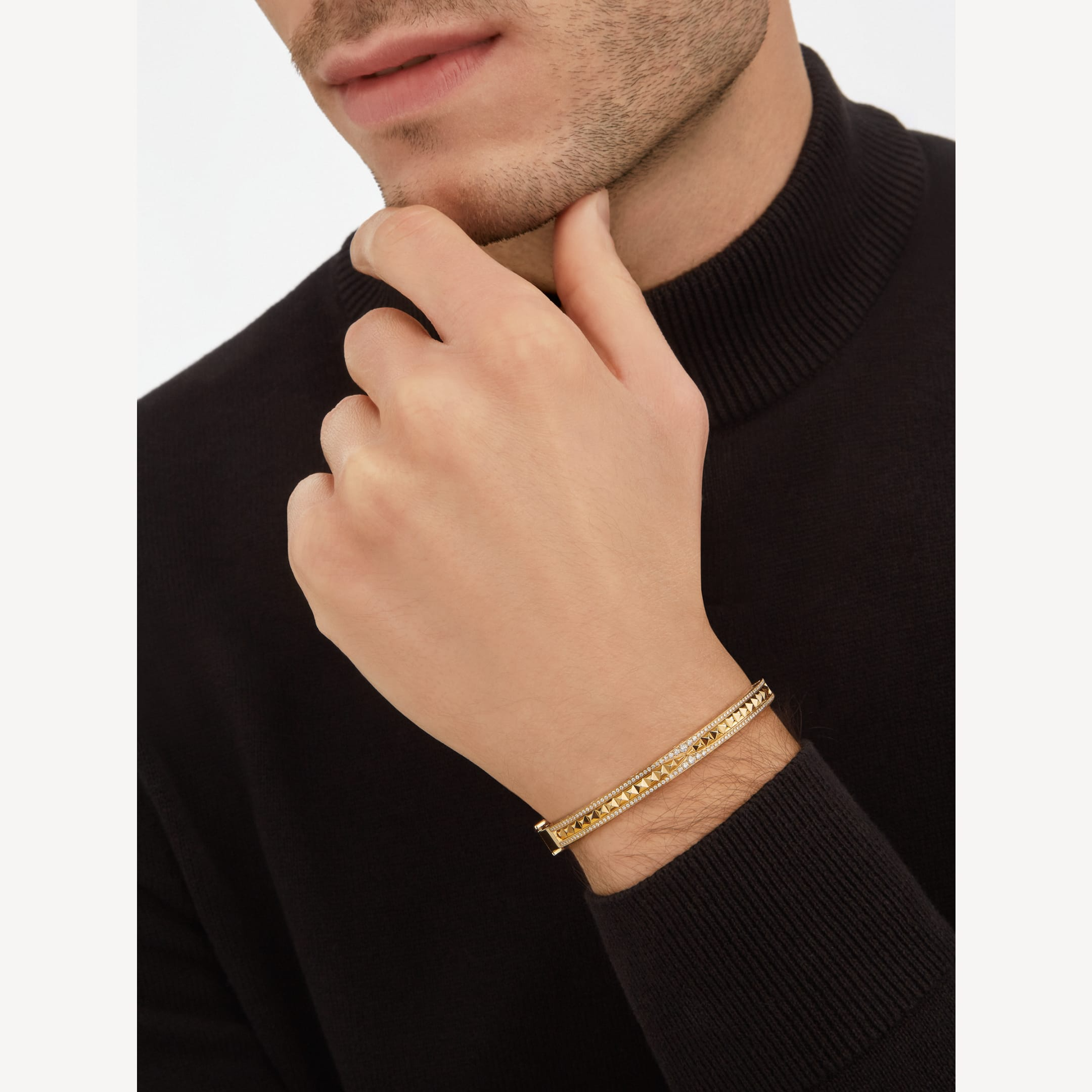 [TENDANCES]BRACELET ZÉRO 1 SPIRALE ET PAVÉ DIAMANTS EN OR