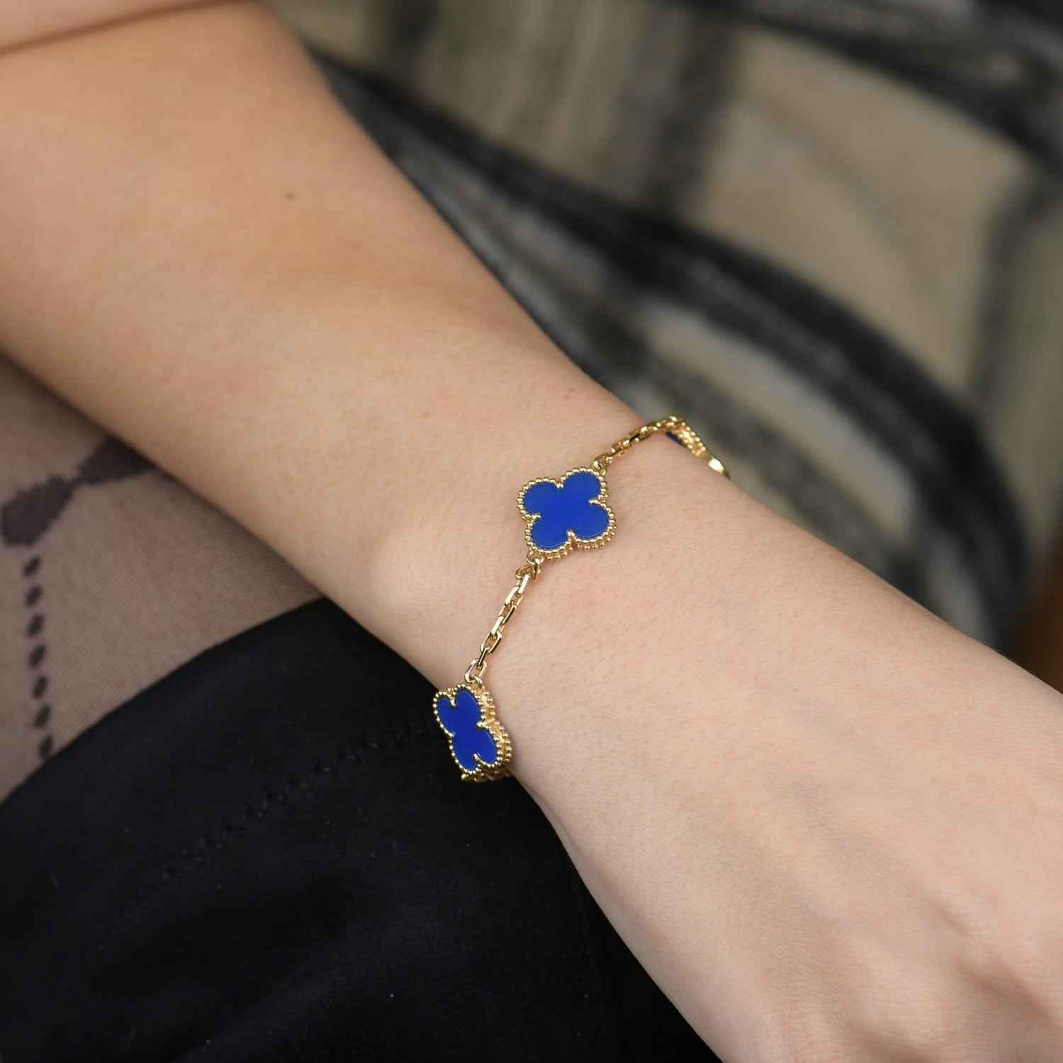 [TENDENCIAS] PULSERA DE ÁGATA AZUL CON 5 MOTIVOS DE TRÉBOL