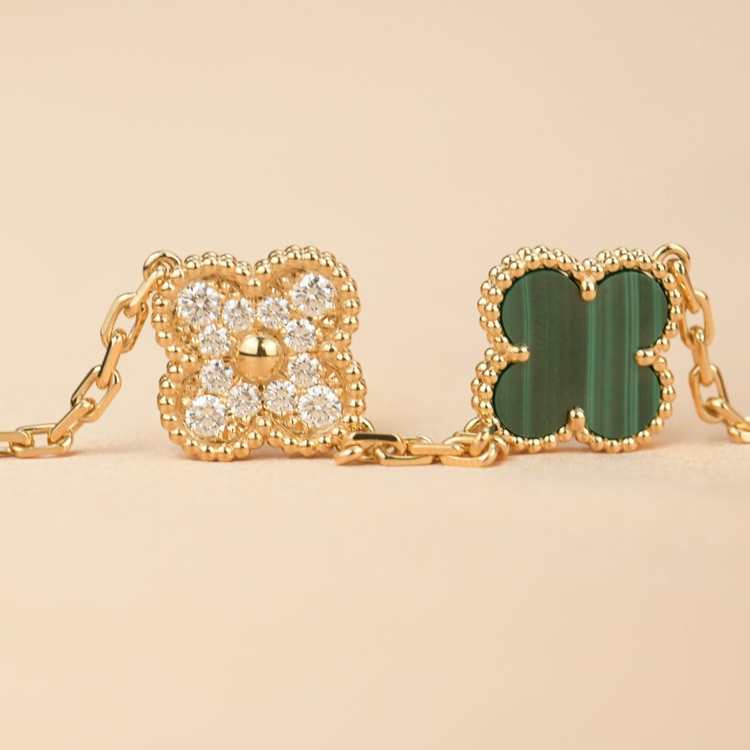 [TRENDS]CLOVER  5 MOTIF MALACHITE DIAMOND BRACELET