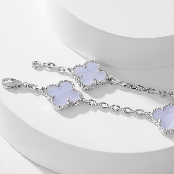 [TENDANCES] COLLIER CALCÉDOINE VIOLET 10 MOTIFS CLOVER