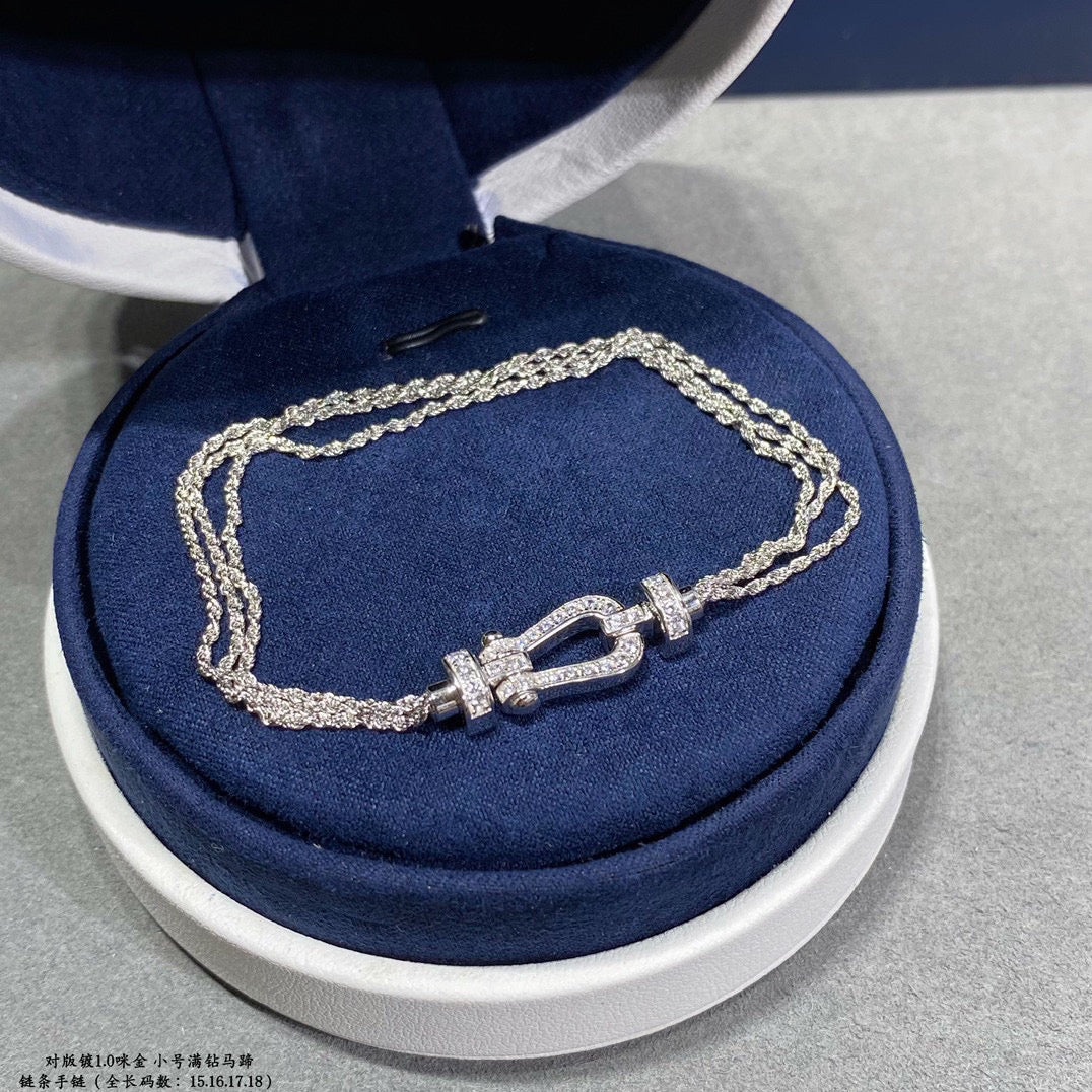 [TENDENCIAS] PULSERA DE CUERDA CON CADENA DE DIAMANTE Y HERRADURA PEQUEÑA FORCE