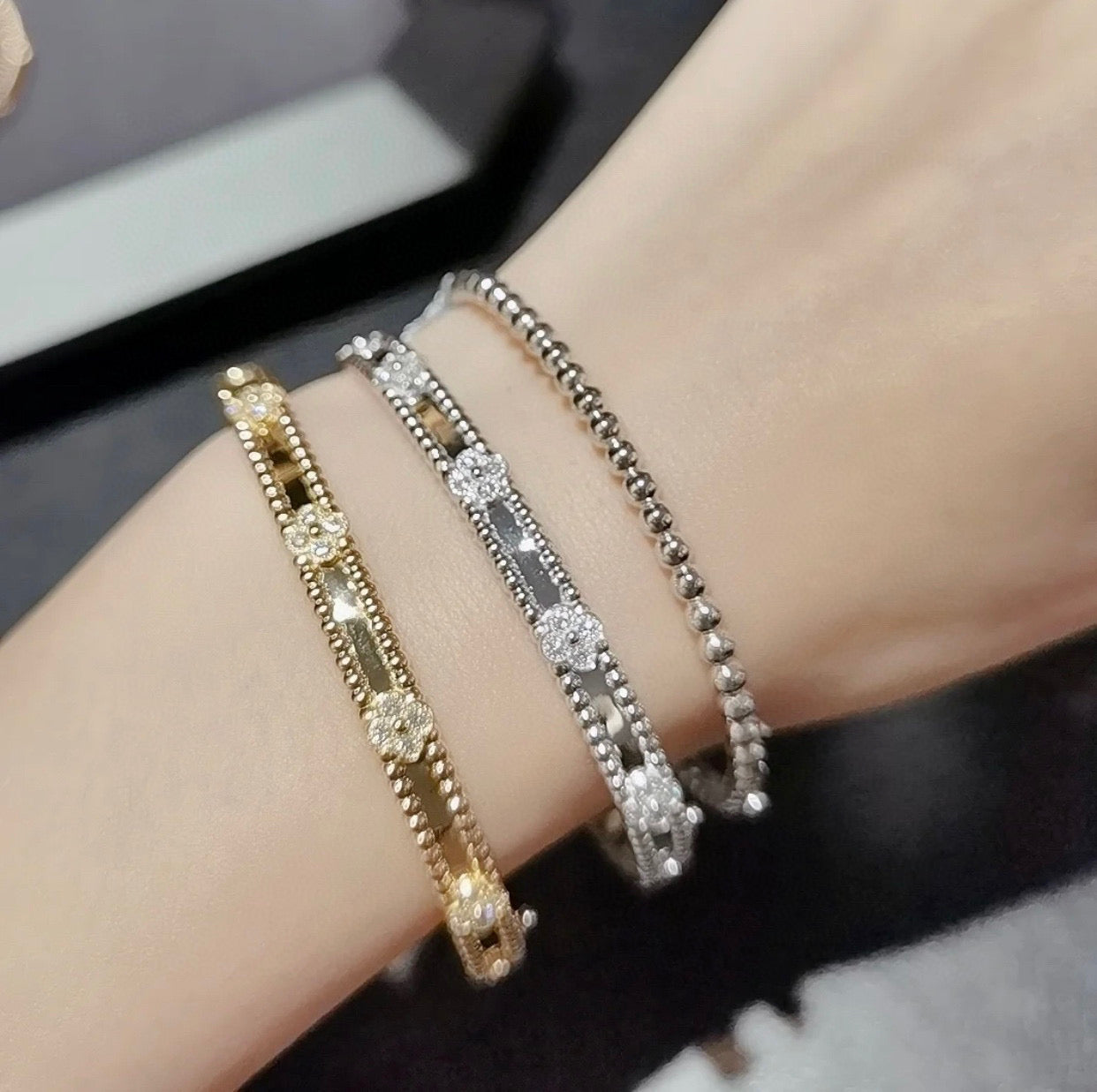 [TRENDS]CLOVER BRACELET 4MM DIAMONDS