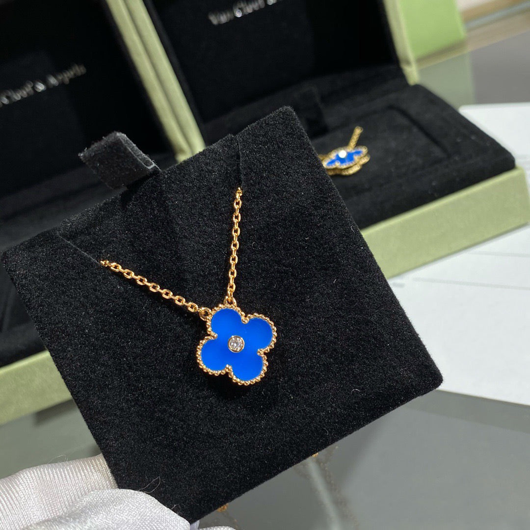 [TENDANCES] COLLIER CLOVER 15MM DIAMANT ET AGATE BLEUE