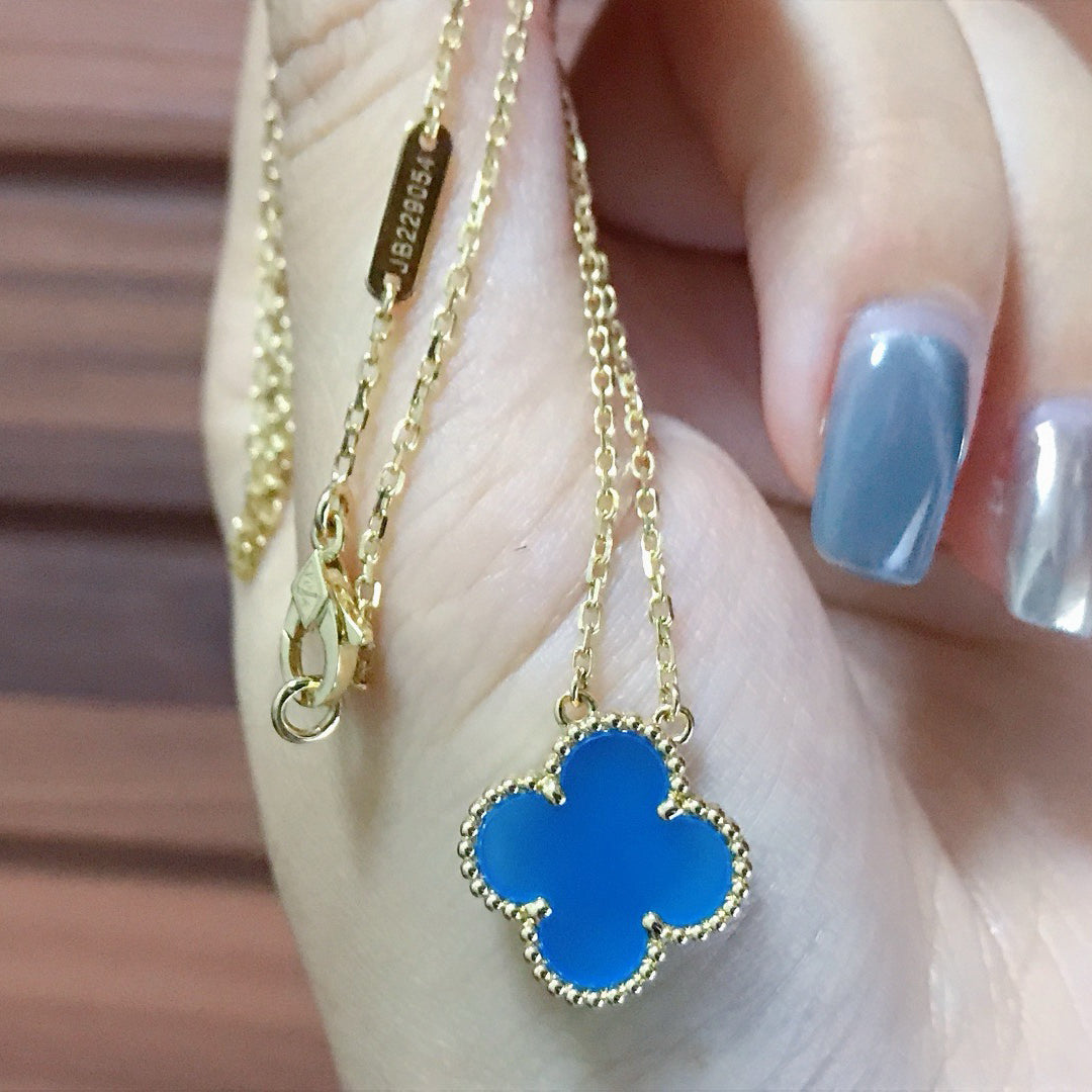 [TENDANCES] COLLIER EN AGATE BLEUE CLOVER 15MM