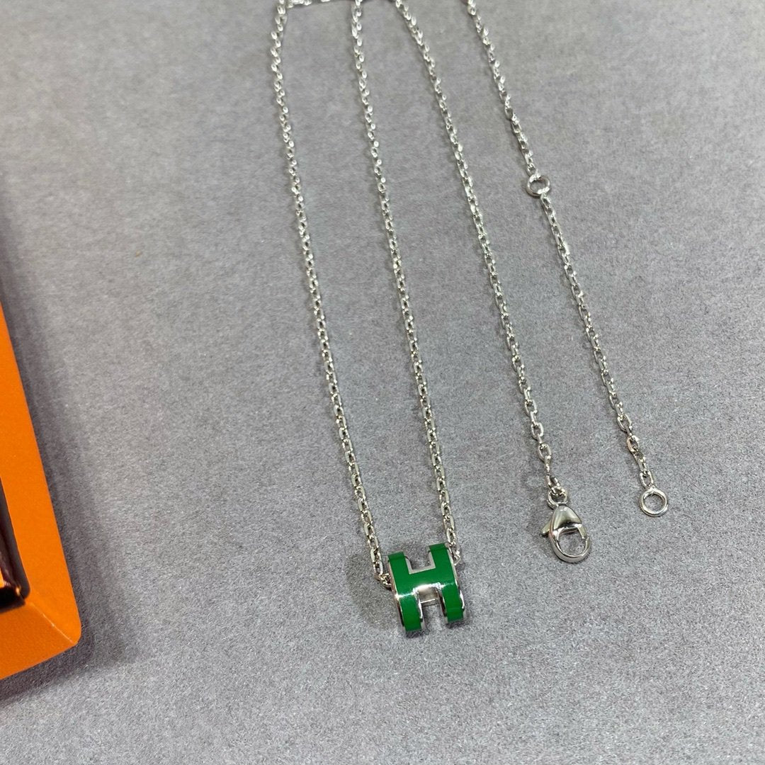 [TENDANCES] COLLIER POP H VERT ARGENT ET OR